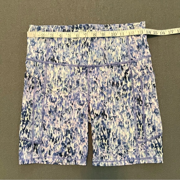 Athleta workout Set Ultimate muscle tank top & shorts, size M, purple and blue - Picture 5 of 15